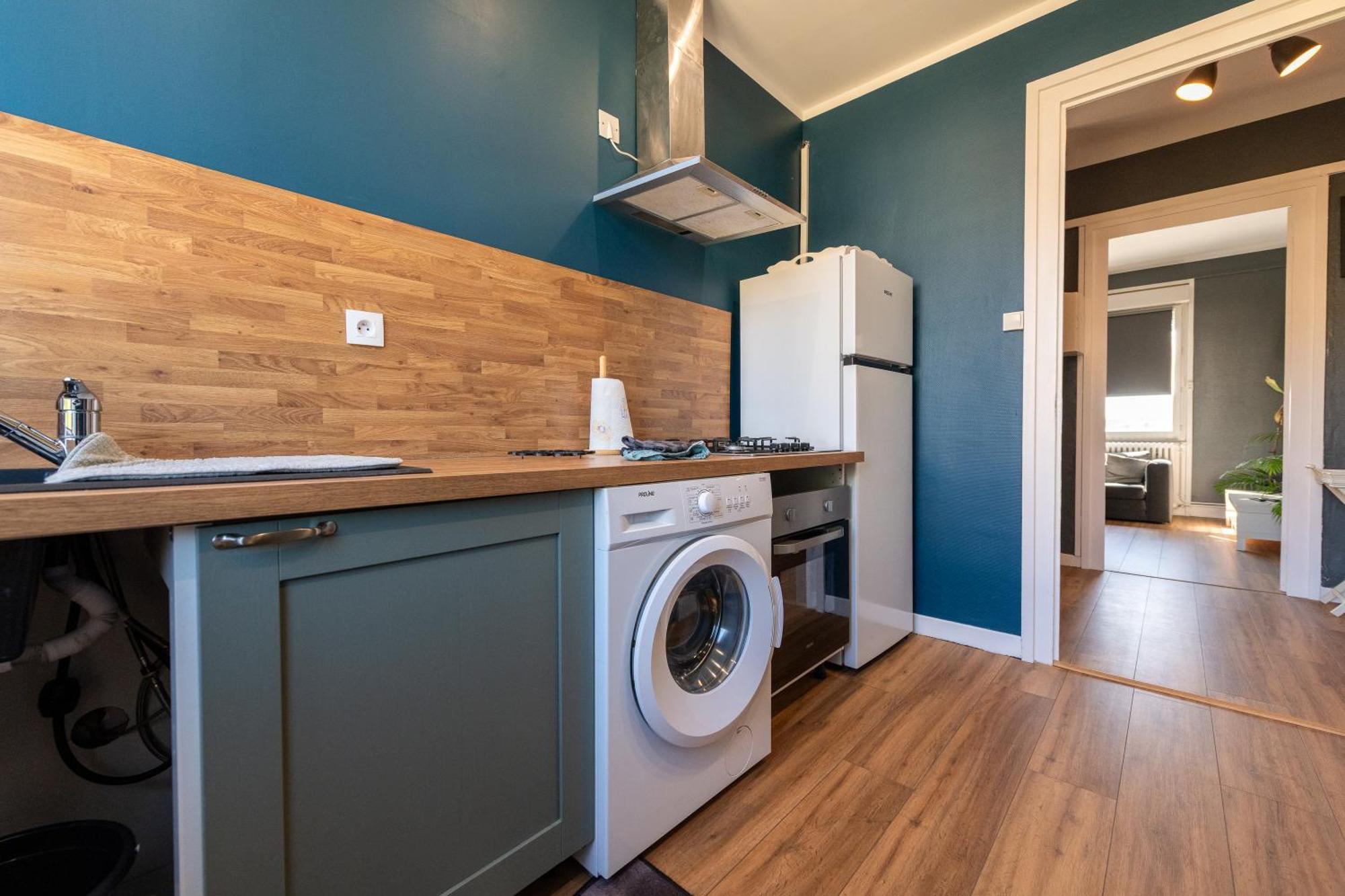 Apartment La Lyonnaise - Climatisation - Proche Lyon Et Commodites, Transports, Tout Equipe *